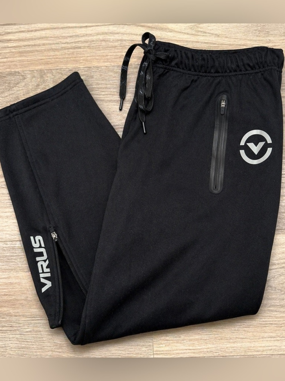 Virus Black Zip Hem Sweatpants Joggers Men’s M